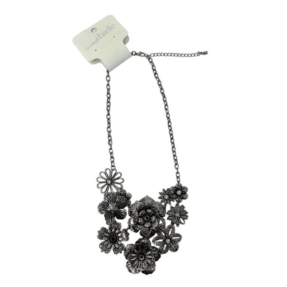 Vintage Charming Charlie Silver Tone Floral Necklace with Silver Tone Chain‎ - Picture 5 of 6